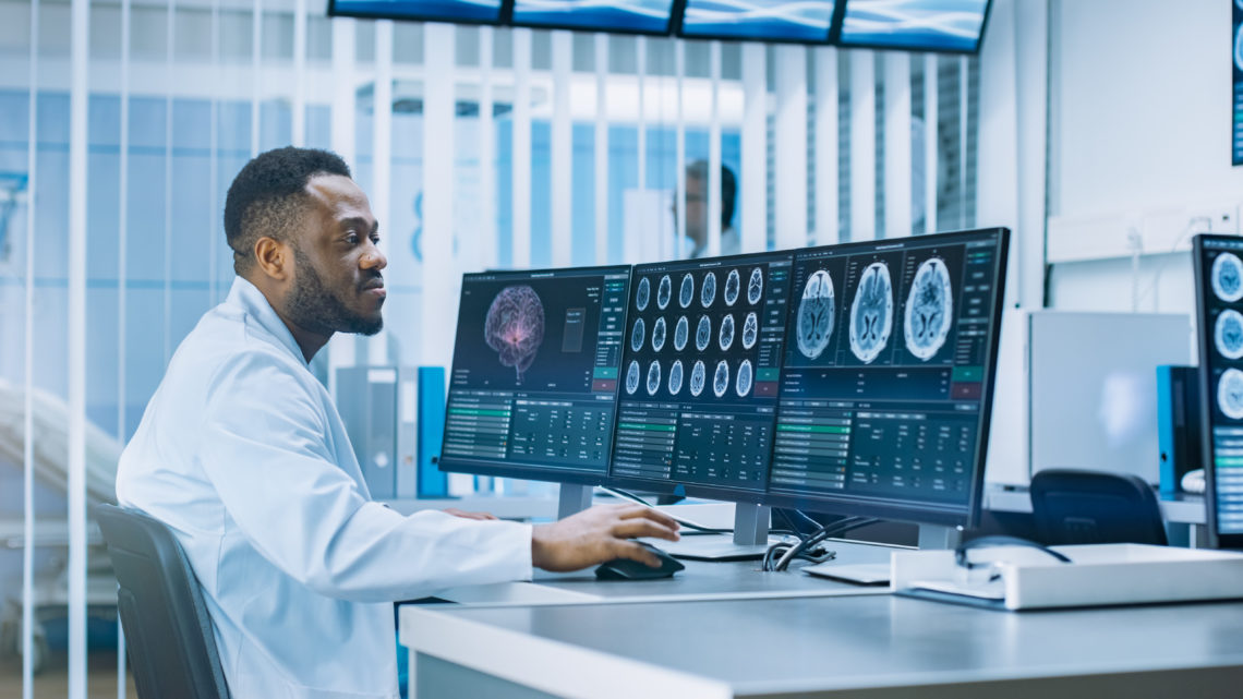Diagnosi DICOM del tumore del nervo uditivo